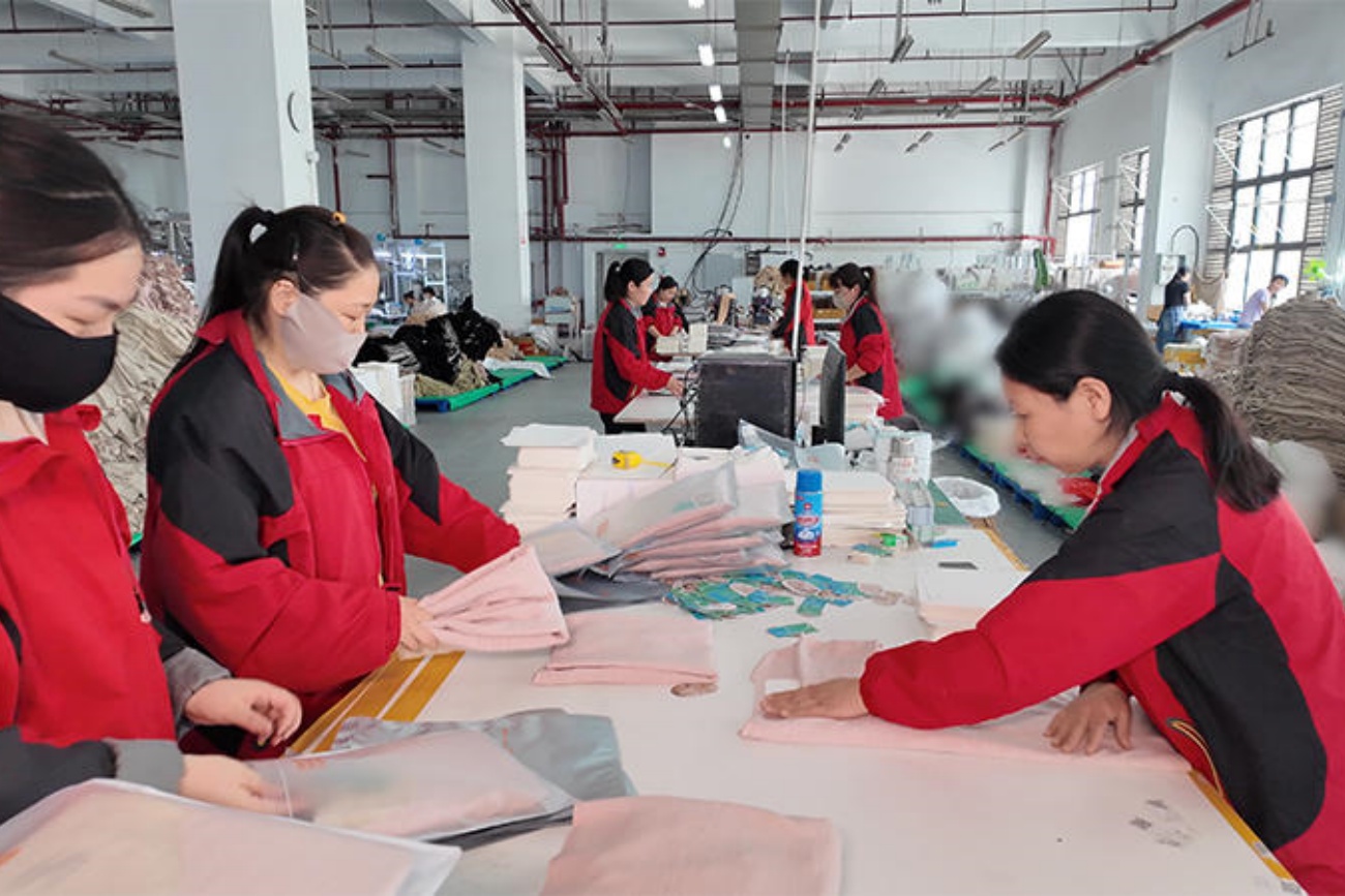 Folding Inspection and Packing Table